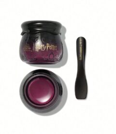 Magic Cauldron Lip Mask - قناع الشفاه السحري "كولدرون" من شي جلام